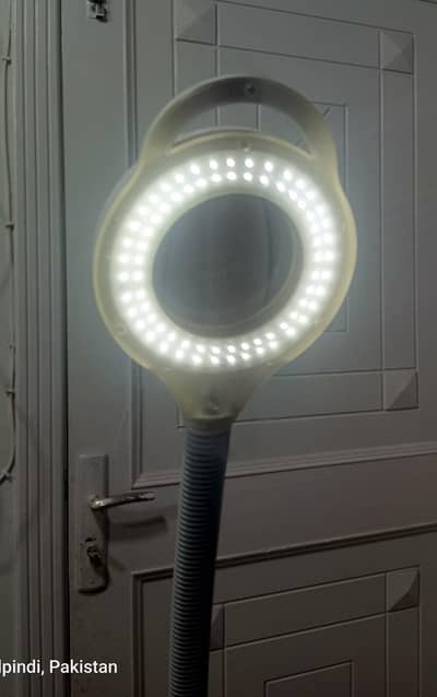 eye extenso light