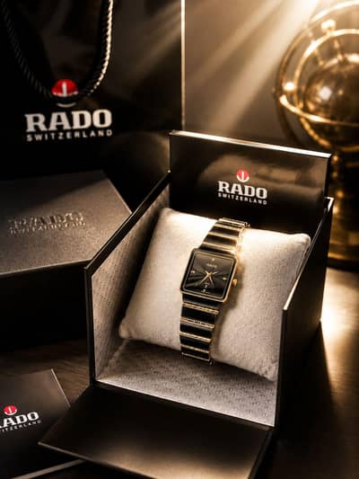 Black dial with black golden Mix chin 