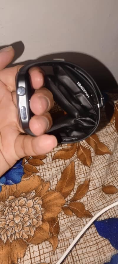 Huawei D2 Smartwatch
