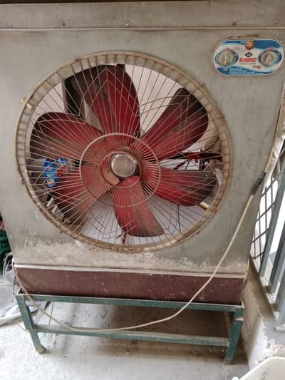 Room cooler sale karna hai jis bhai ne Lena ho vah WhatsApp number de