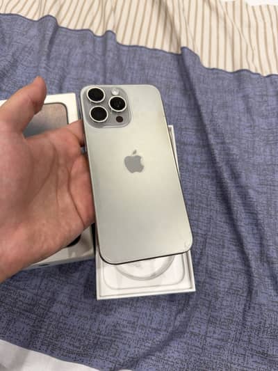 Apple iPhone 15 Pro Max