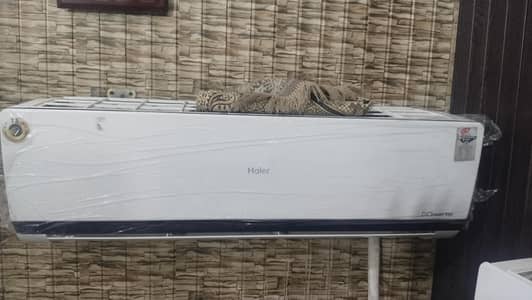 HAIER 1.5 TON FULL DC WIFIINVTER HEAT AND COOL GENINNE GOOD CONDITION