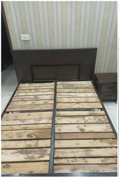 Queen Size Bed With Dressing Table for sale