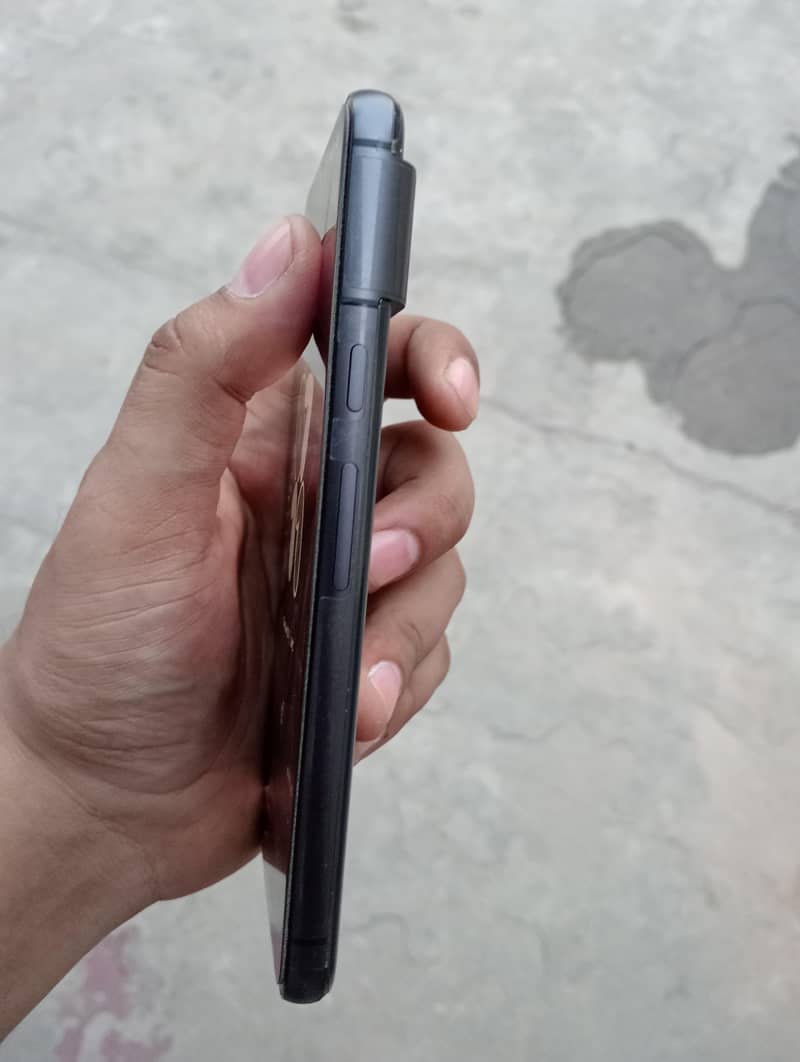 Google Pixel 8 3
