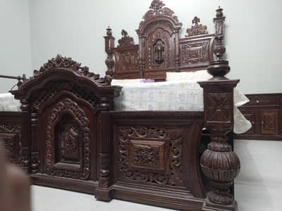 wood double bed
