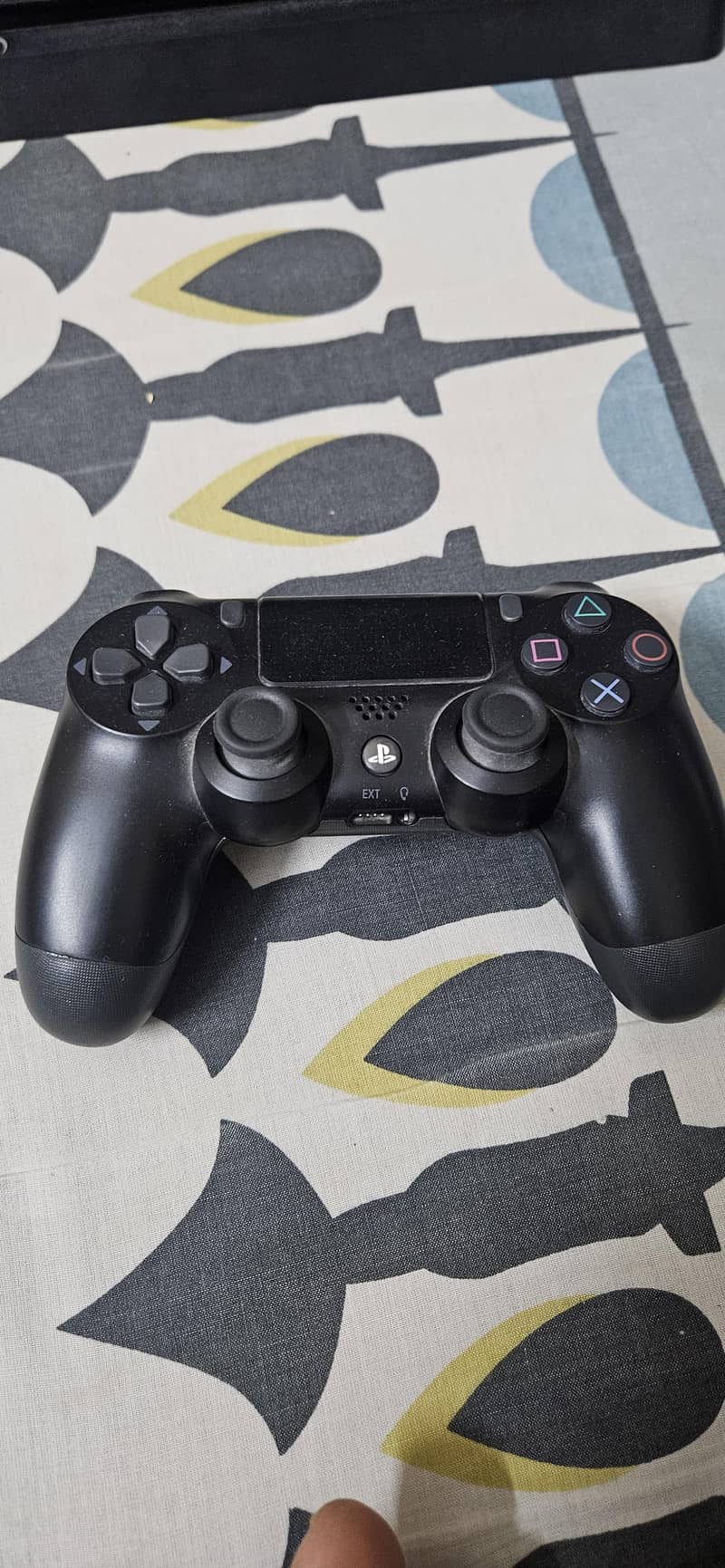ps4 slim 1
