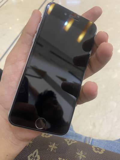 Apple iPhone 6S