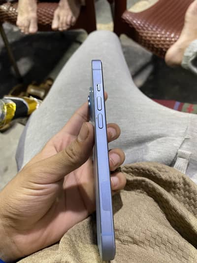 Apple iPhone 14