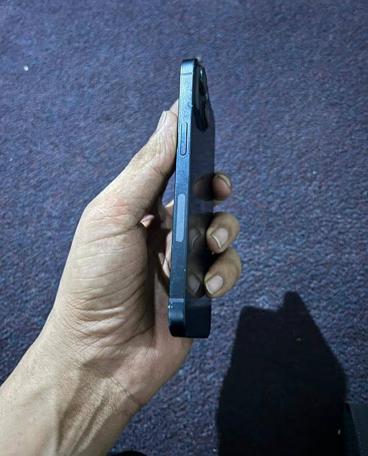 Apple iPhone 14 2