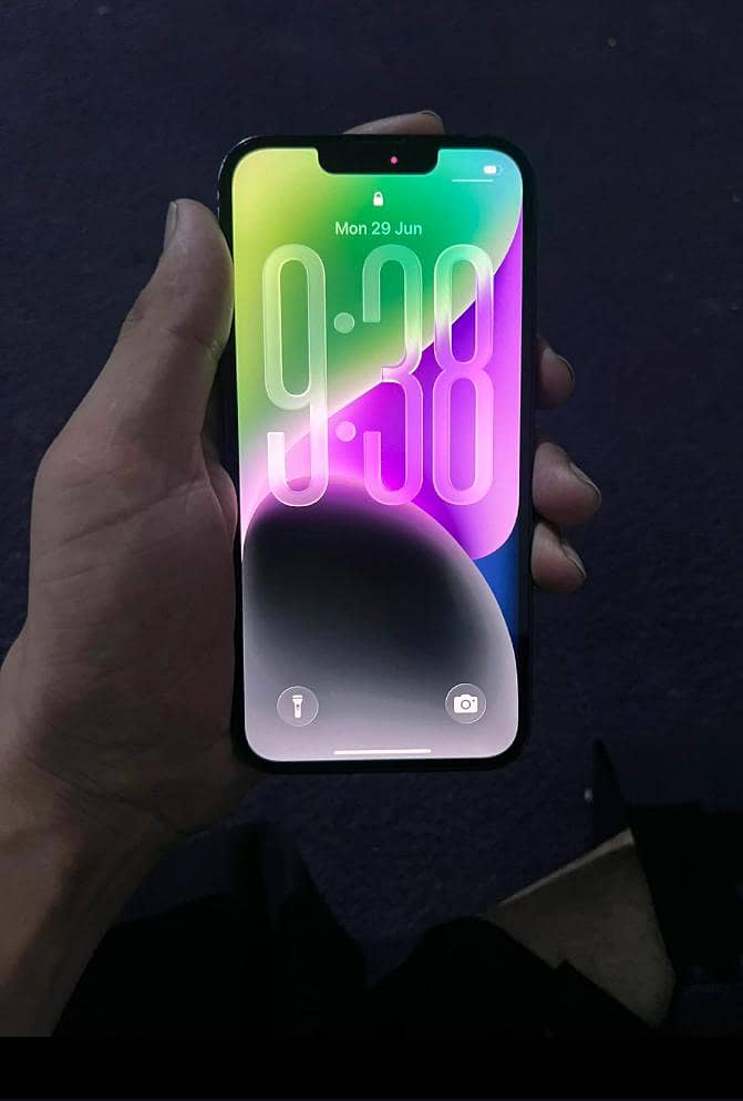 Apple iPhone 14 3