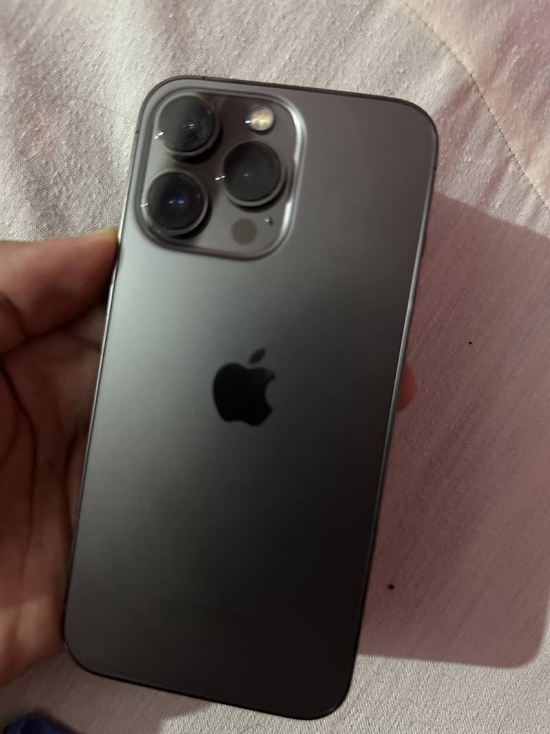 IPHONE 13 pro 1