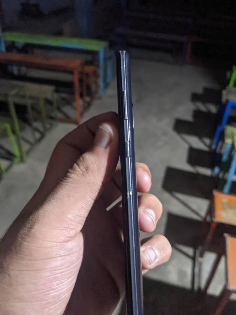 Sharp Aquos Zero 2 6