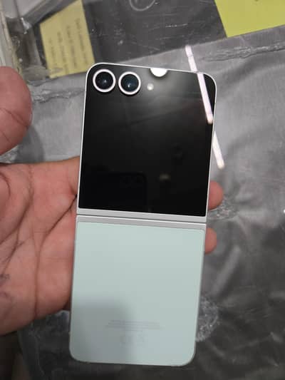Samsung Z Flip 6 _ 512GB officially pta