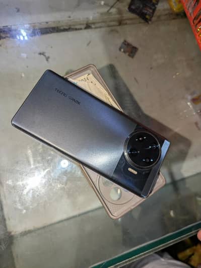 Tecno Spark 20 Pro Plus