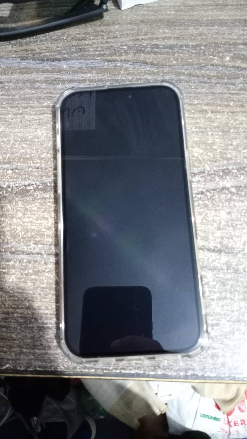 Apple iPhone 16 Pro Max 1