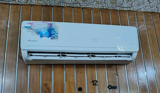 Dawlance Aura inverter 1.5 ton Split AC