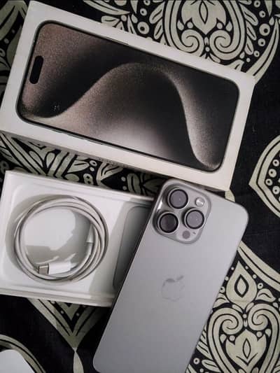 Apple iPhone 15 Pro Max