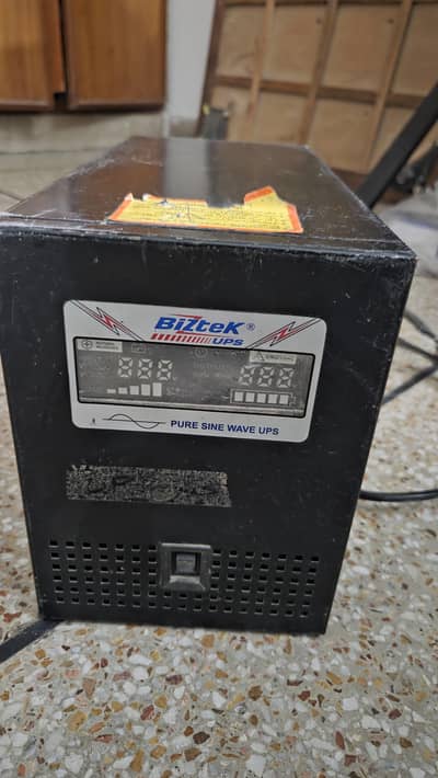 Biztek UPS for salle