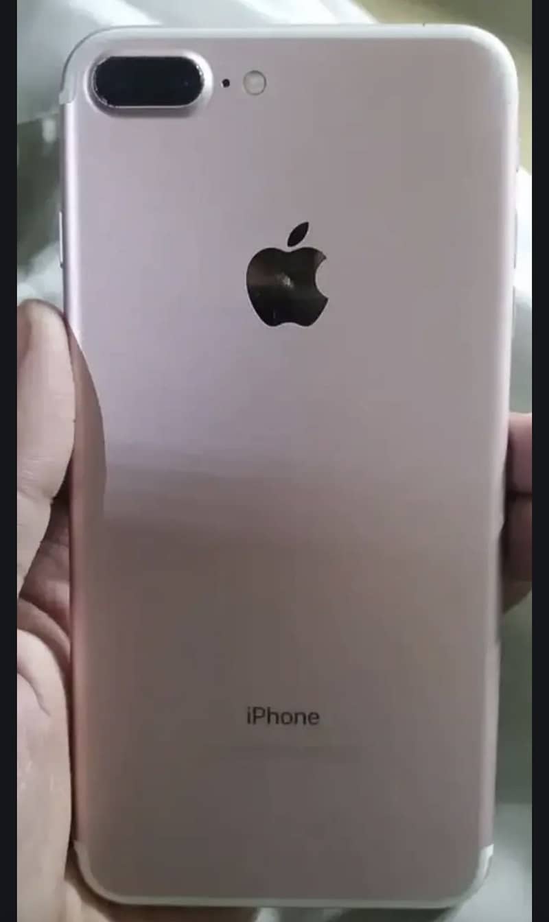 Apple iPhone 7 Plus 1