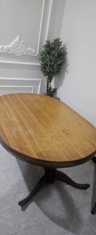 Dinning table for sale urgent