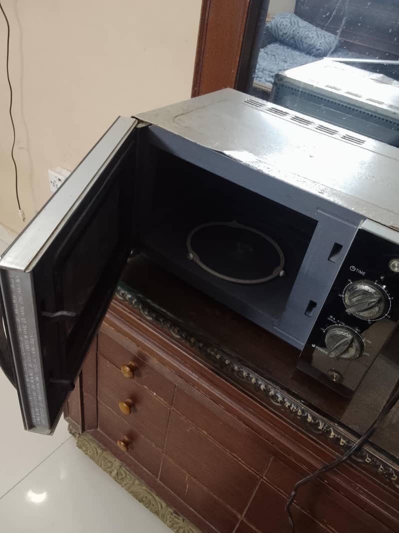 microwave Haier 0