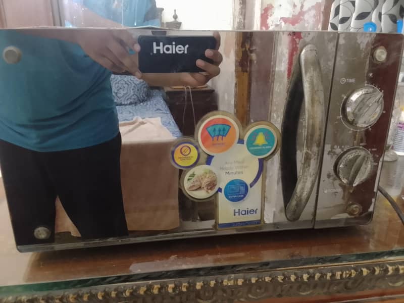 microwave Haier 1