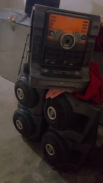  speakers and amplifiers