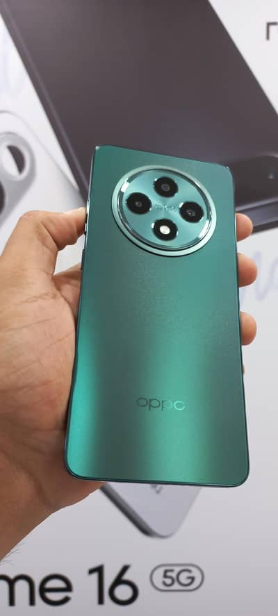 OPPO Reno12 F