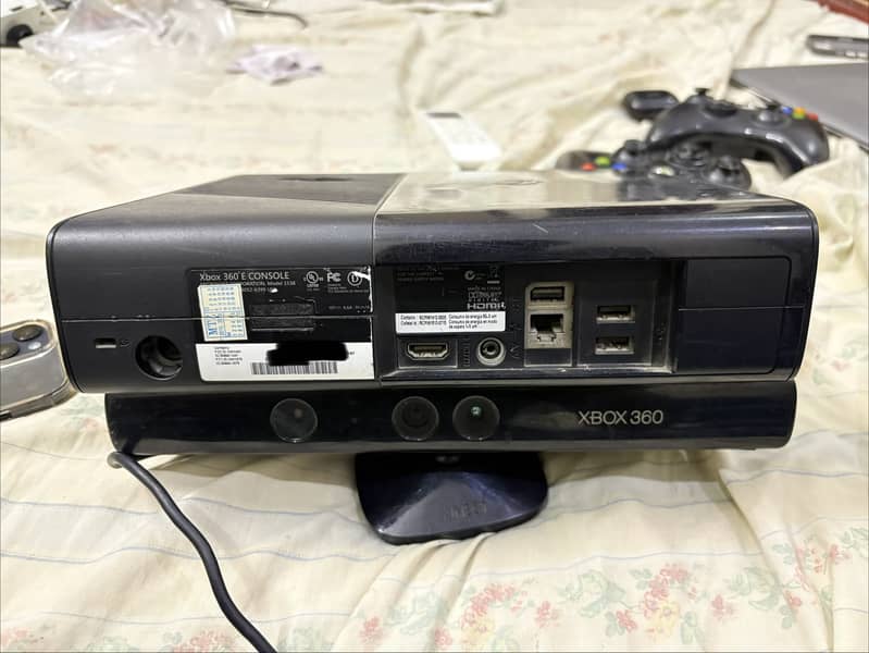 Xbox 360 E 1