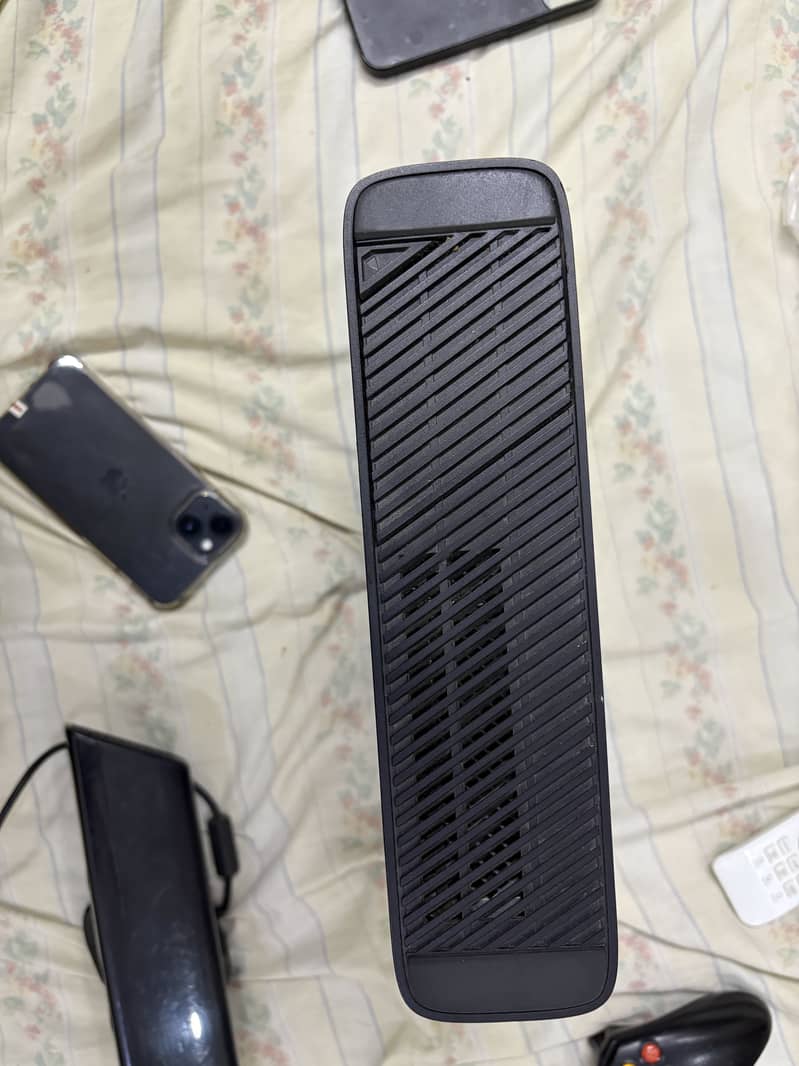 Xbox 360 E 4