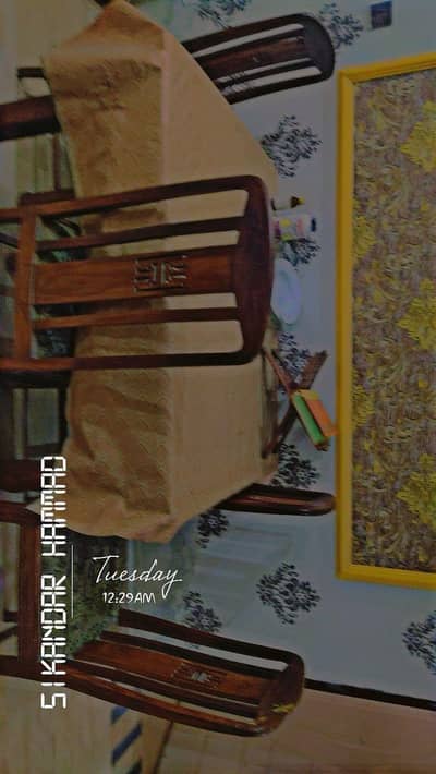 4 person dining table wooden in just 18k