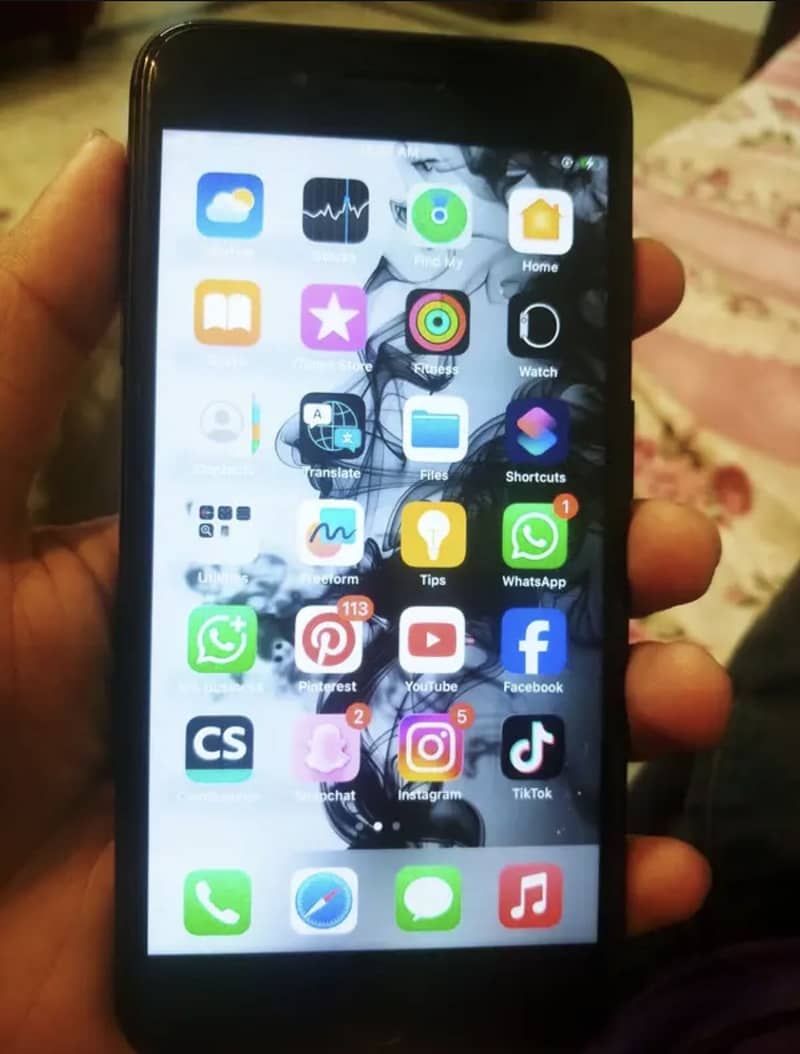 Apple iPhone 8 Plus 1
