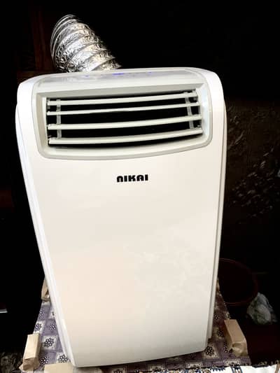 Nikai  portable AC dubai se aya hai 10/10