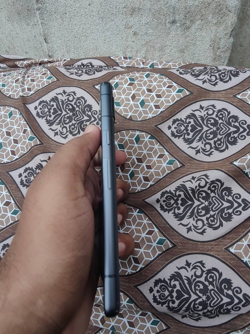 Google Pixel 7a 5