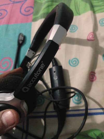accutone head phone original