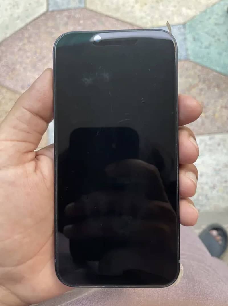 Apple iPhone 13 5