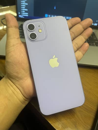 Apple iPhone 12