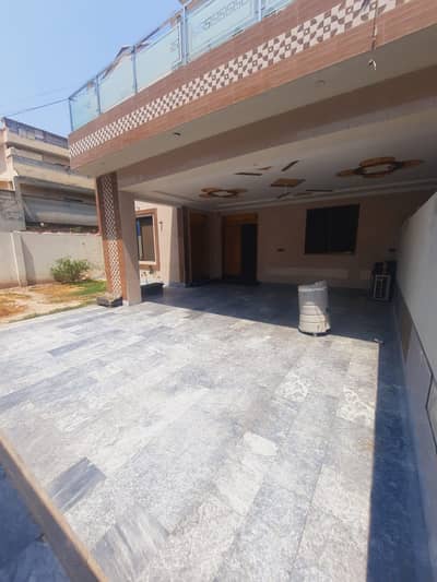 1 kanal lowar Portion for rent silent office