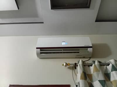 Slightly used 1 ton dc inverter for sale