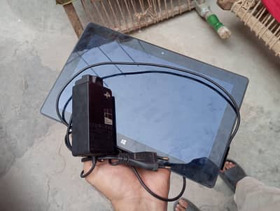 tablet // charger