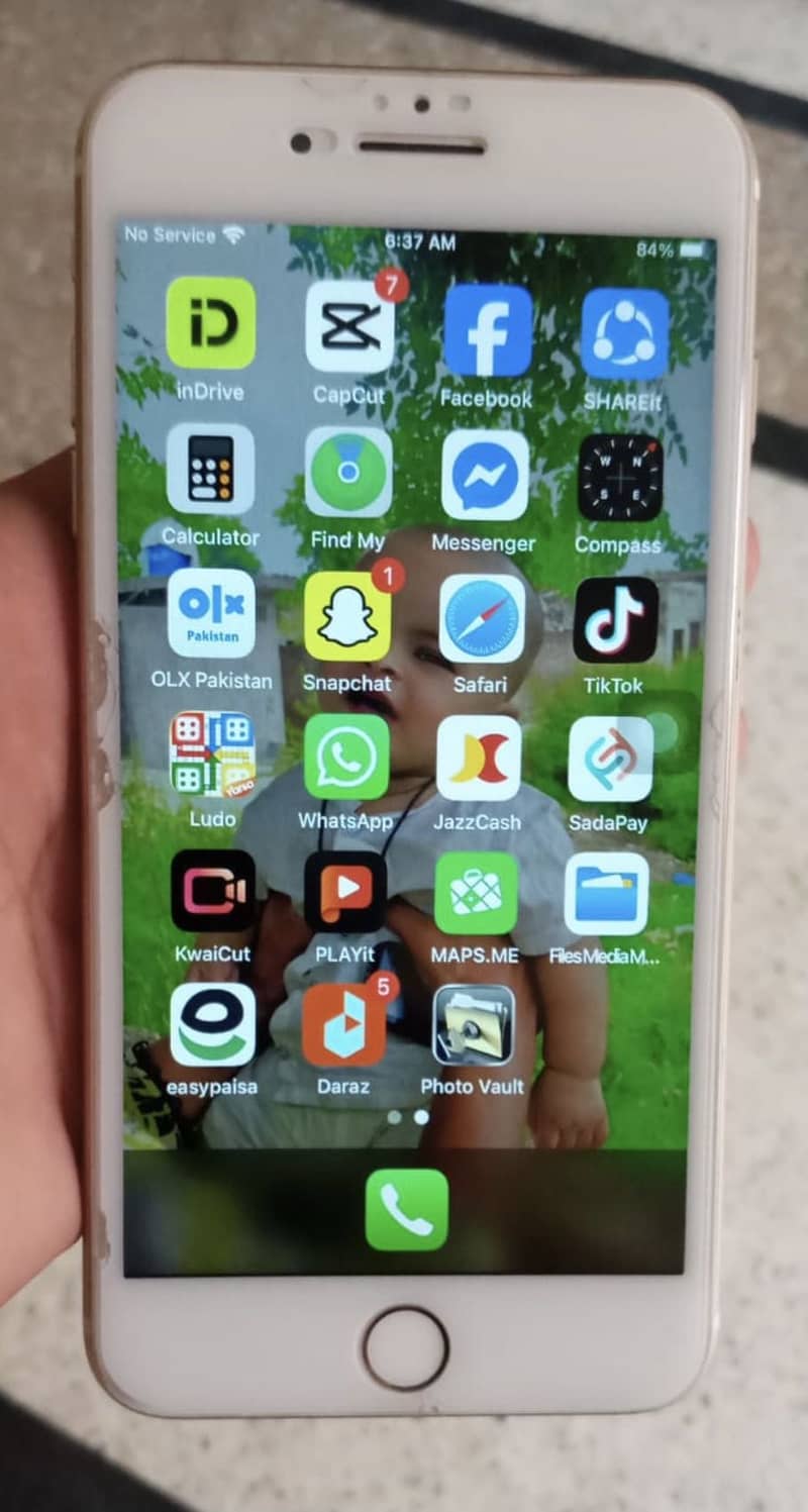 Apple iPhone 7 Plus 2