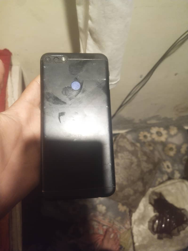 Honor 7C 0