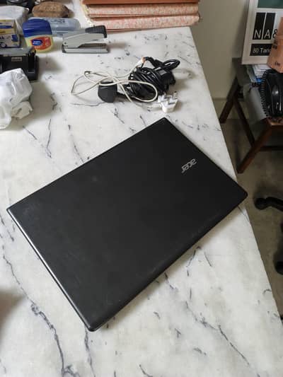 LAPTOP 1 person used