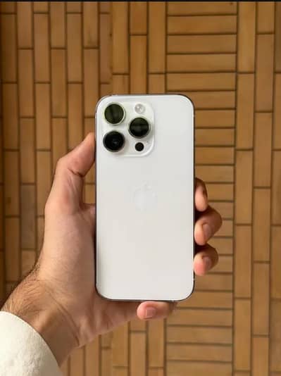 iPhone 14 Pro waterpack Airtight phone