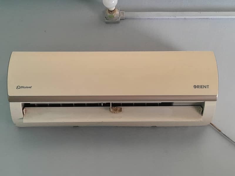 1 Ton Split AC Available 0