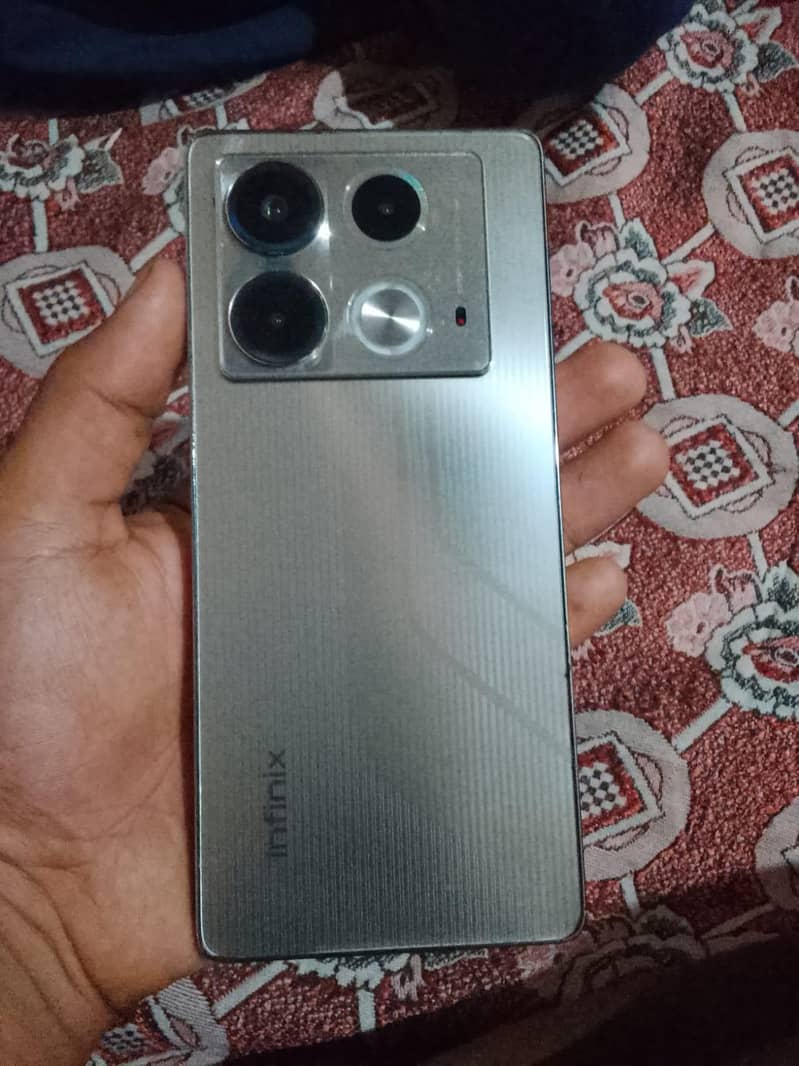 Infinix Note 40 1