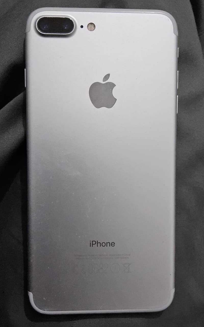 Apple iPhone 7 Plus 0