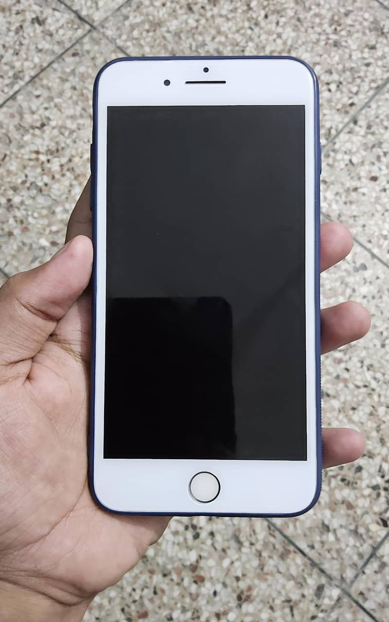 Apple iPhone 7 Plus 5