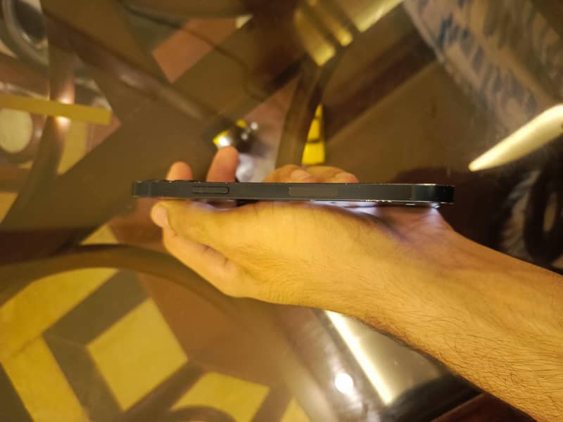 iPhone 12 2