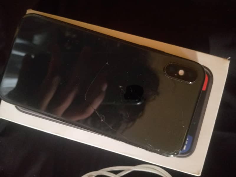 Apple iPhone X 4